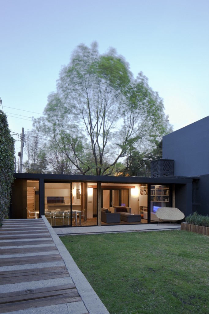 architecture-exterior-Calero-House