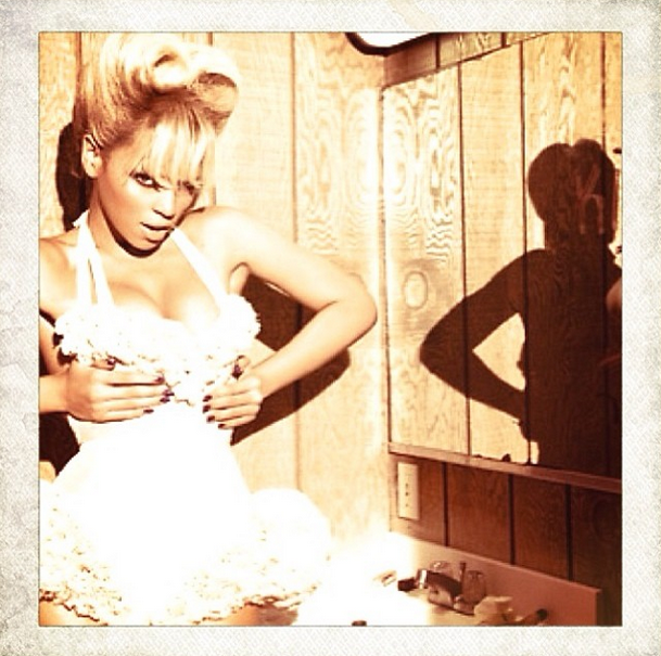El Instagram de Beyonce tiene un momento sexy.