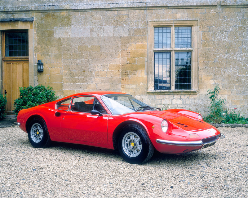 1973-Ferrari-Dino-246-GT-frente
