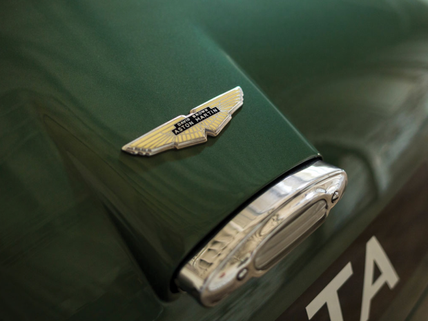 Impresionante clásico Aston Martin DB4GT Zagato