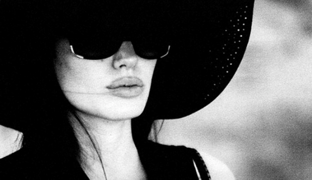 Impresionantes fotos de Angelina Jolie tomadas por Brad Pitt