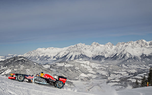 Max Verstappen y su F1 en la nieve