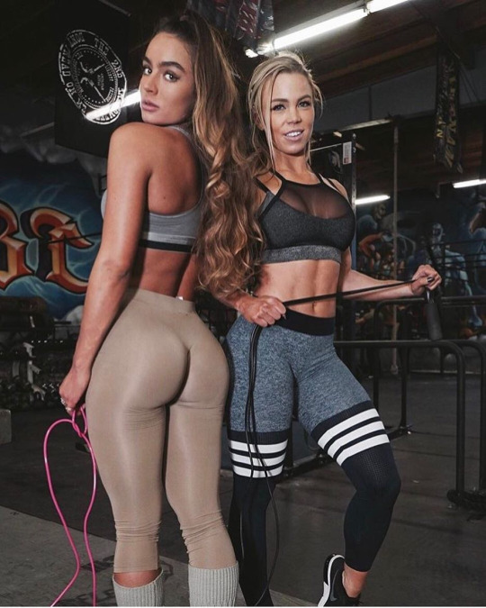 Ellas nos inspiran a entrenar más duro (30 Fotos de las chicas del gym)