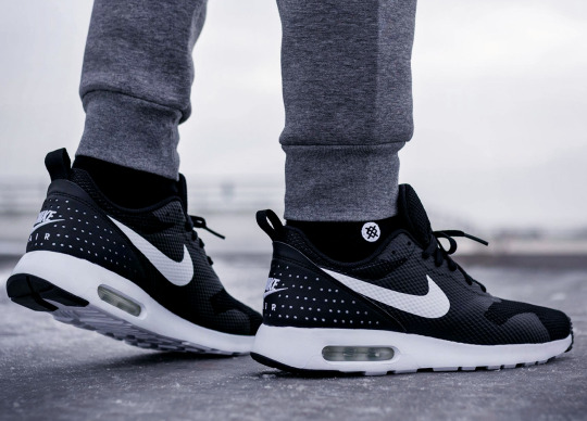 Cerramos con el random y sexy post de la semana - Nike