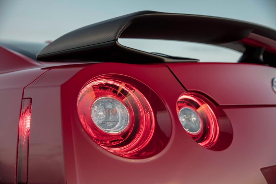 El nuevo y aún más poderoso Nissan GT-R Track Edition 2017