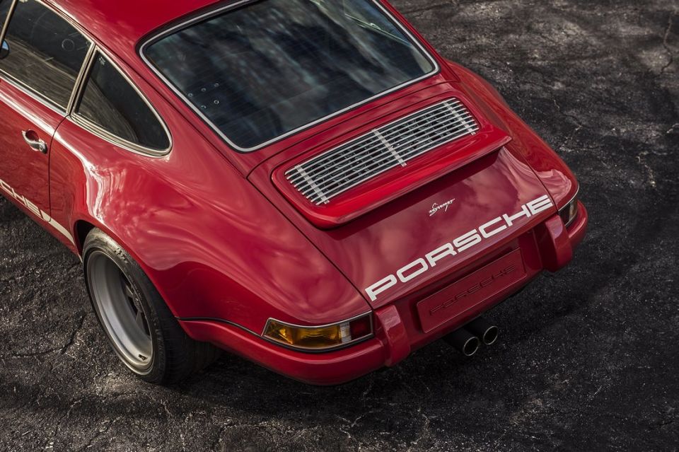 Rojo y sensacional Porsche 911 Le Mans