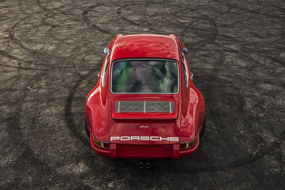 Rojo y sensacional Porsche 911 Le Mans