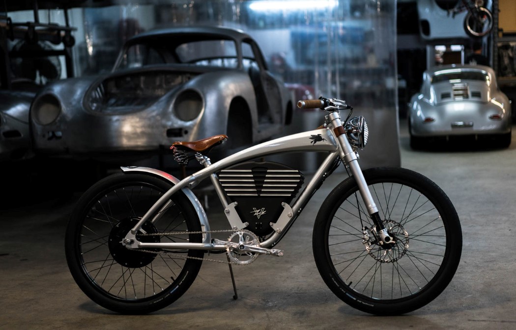 Una bici vintage con corazón eléctrico