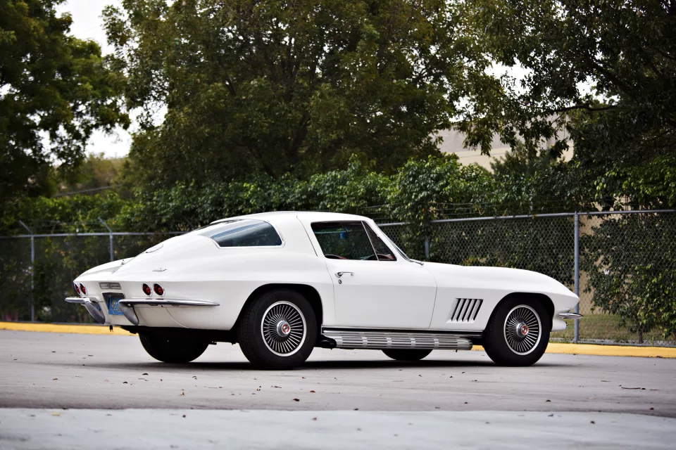 Clásico que amamos Chevrolet Corvette 327/350 Coupe de 1967