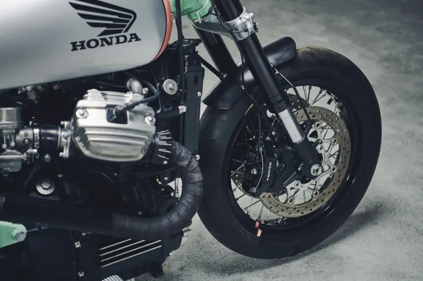 Honda CX650 reconstruida y lista para dominar el mundo