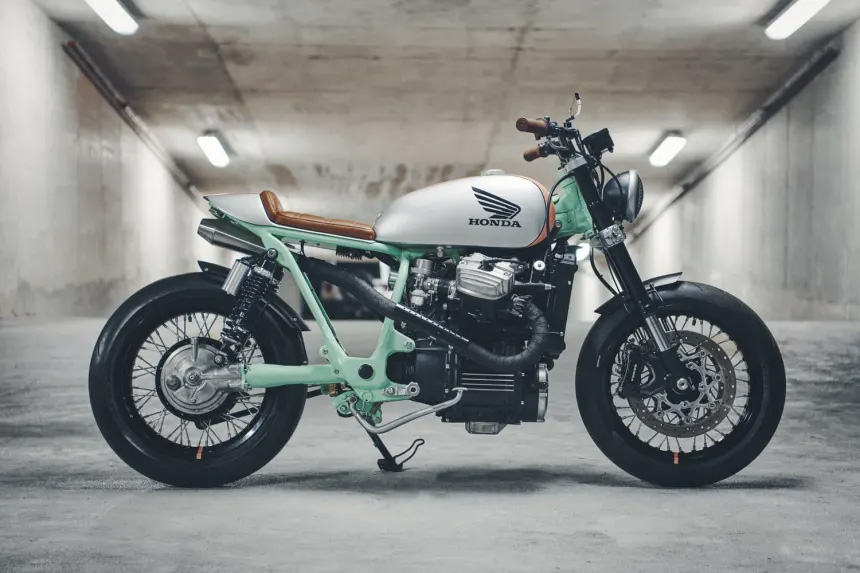 Honda CX650 reconstruida y lista para dominar el mundo