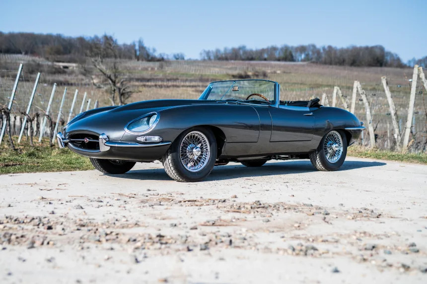 Clásico, deportivo y sexy Jaguar E-Type de 1963