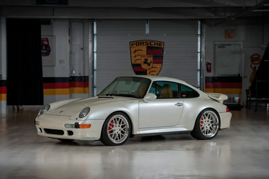 Elegante, deportivo y clásico Porsche 911 Turbo Coupe de 1997