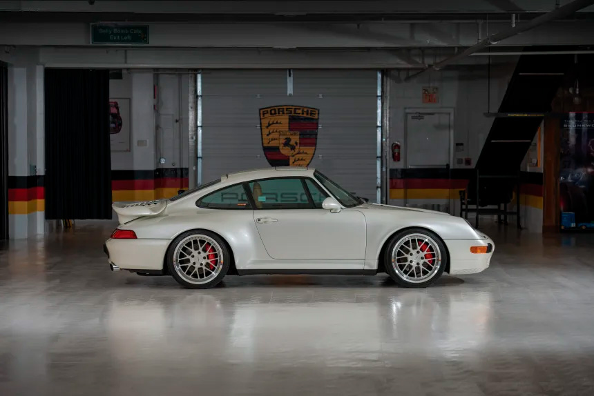 Elegante, deportivo y clásico Porsche 911 Turbo Coupe de 1997