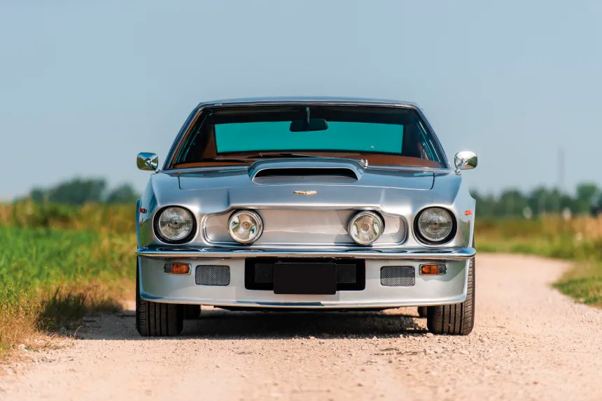 Fuera de lo común Aston Martin V8 Vantage de 1977