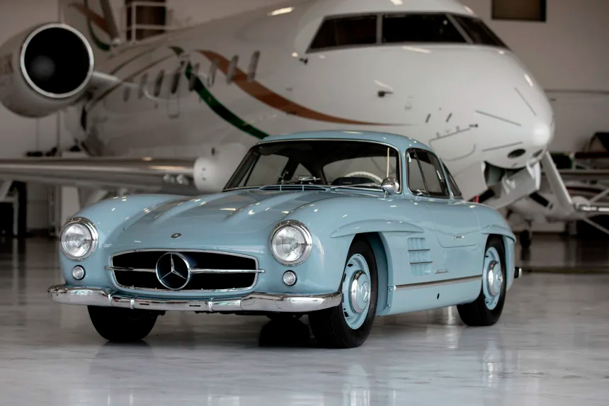 Volar con un Mercedes-Benz 300SL de 1957