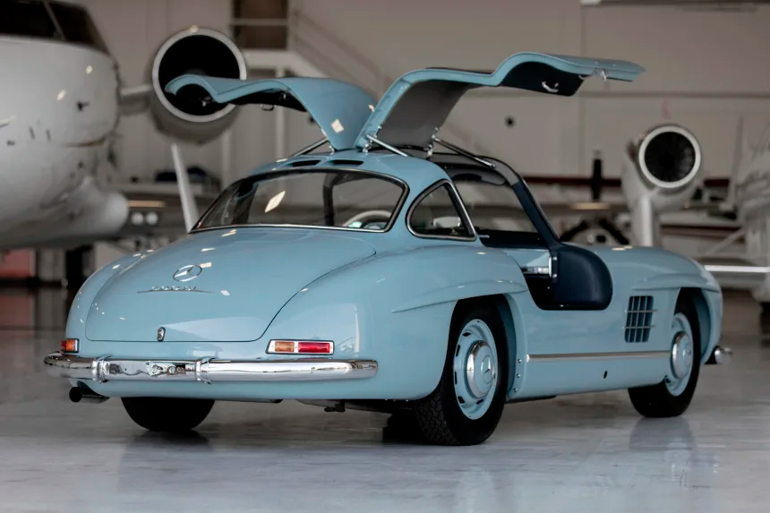 Volar con un Mercedes-Benz 300SL de 1957