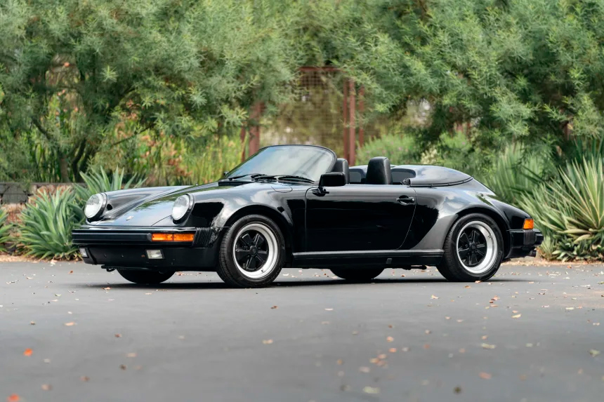 Porsche 911 Carrera Speedster de 1989 convertible