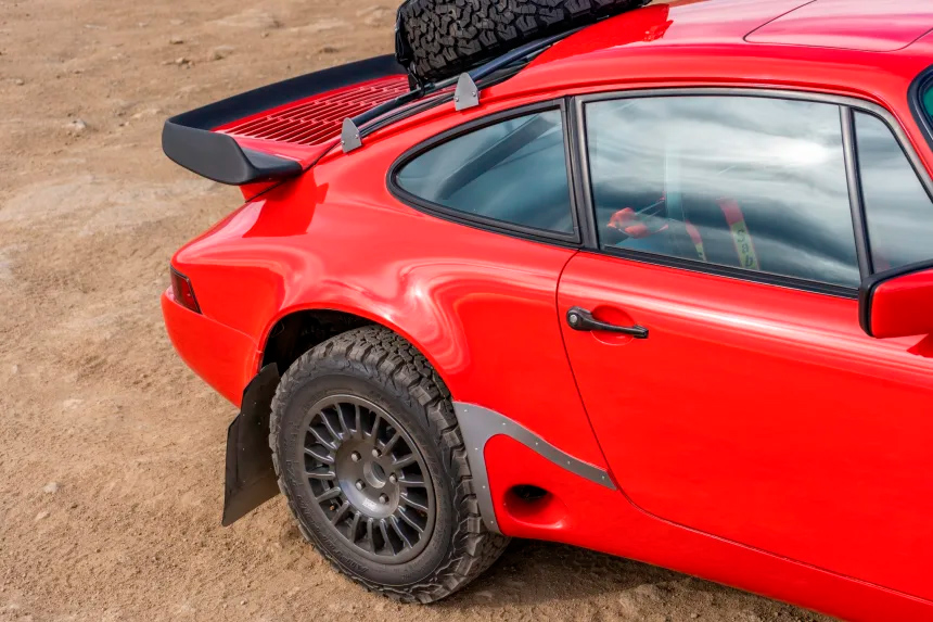 Porsche 911 Carrera de 1985 versión Rally