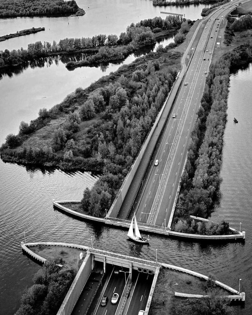 puente de agua