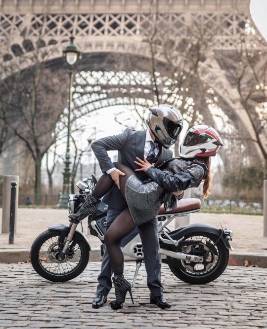 París y motos