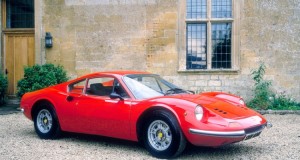 Juguetes de niños grandes: 1973 Ferrari Dino 246 GT