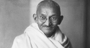 Sal y cambia el mundo con estas 8 Frases de Mahatma Gandhi